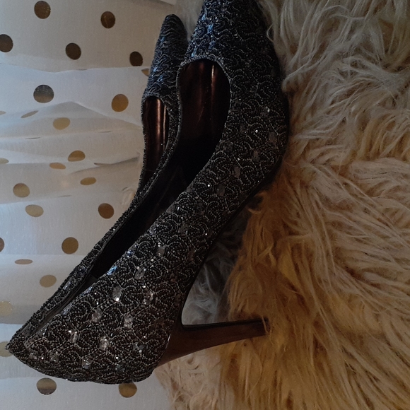 Shoes - Silver sequined pumps